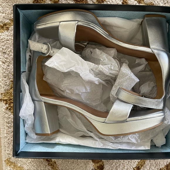 Bernardo Carla Platform Sandal Heel Silver - Picture 3 of 10